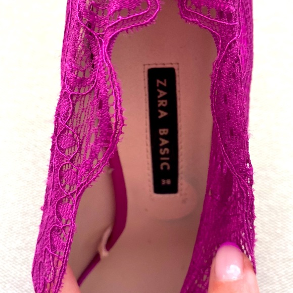 Zara lace fuchsia heels - Picture 5 of 5